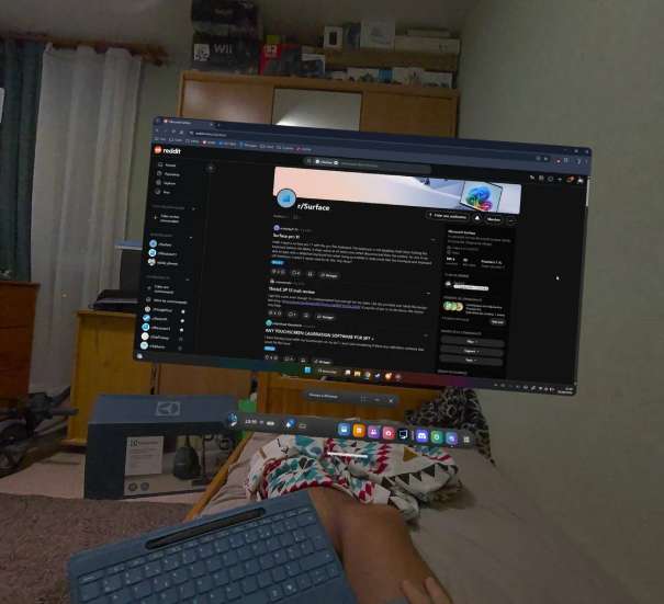 映维日报：微软Mixed Reality Link新增ARM PC支持， 加州大学研发光学生成式AI模型