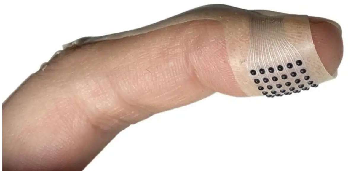 西北大学工程师研发”人类分辨率”触觉设备