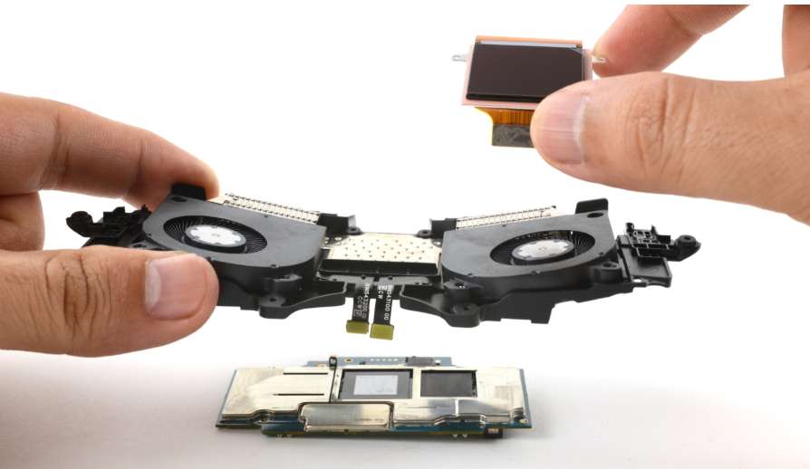 三星Galaxy XR拆解：这台1800美元的头显是苹果Vision Pro杀手吗？