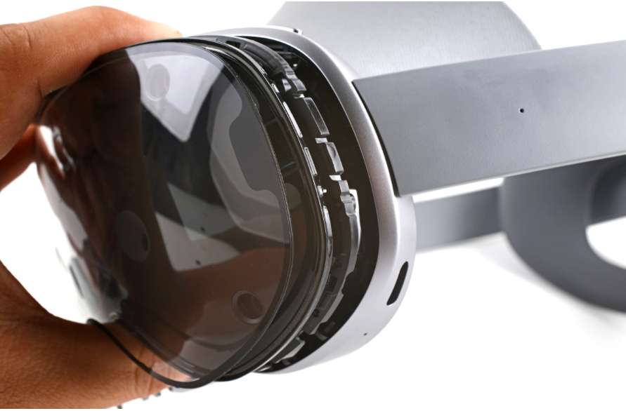 三星Galaxy XR拆解：这台1800美元的头显是苹果Vision Pro杀手吗？