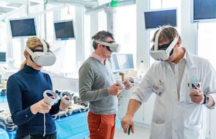 映维日报：实测Quest 3桌面变虚拟键盘，Kopin获欧洲国防200万美元AR显示订单