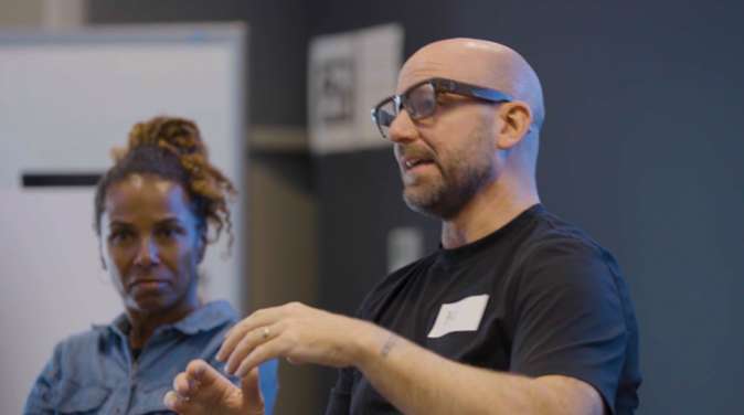 映维日报：“纤维芯片”为VR触觉交互提供柔性方案，美国欧文斯科宁推出PICO VR培训方案