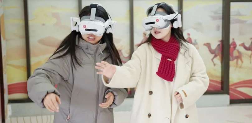 映维日报：2025年超100款Quest VR应用收入破100万美元，Spotify正布局智能眼镜