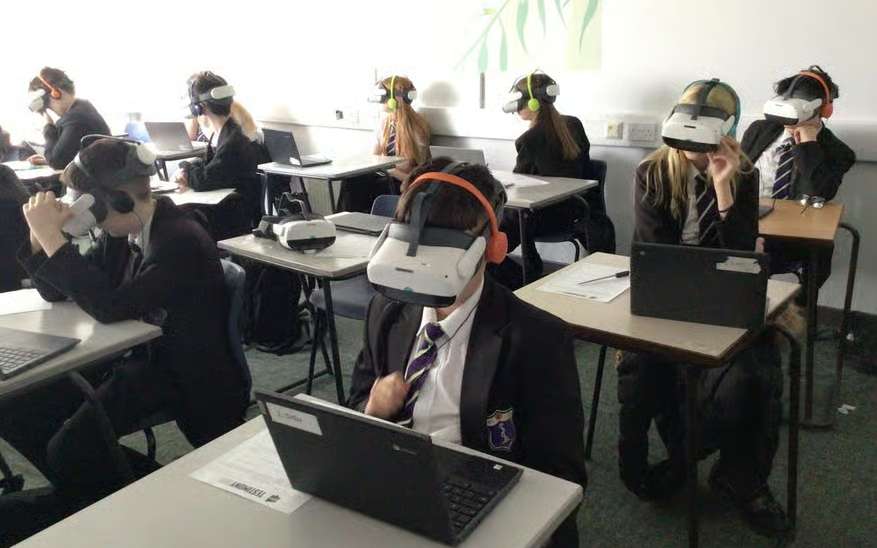 映维日报：Meta分享VR控制器可编程触觉反馈，为Quest开启手部追踪隐藏升级功能