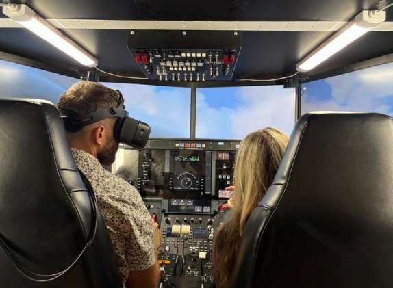 映维日报：Meta分享VR控制器可编程触觉反馈，为Quest开启手部追踪隐藏升级功能