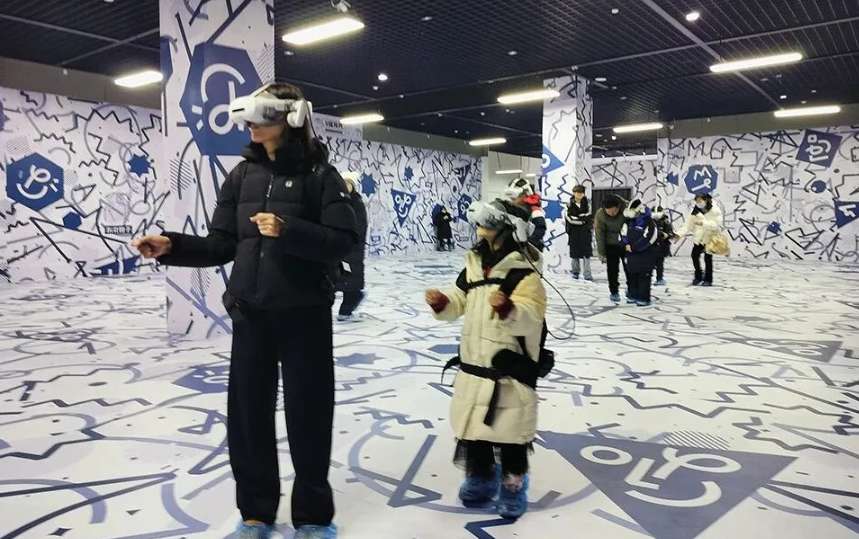 映维日报：苹果眼镜四种设计在测，Snap与高通签署多年期协议