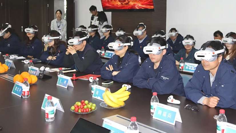 映维日报：Steam手柄5月5日发售，美国海军陆战队扩大Virtuix部署应用