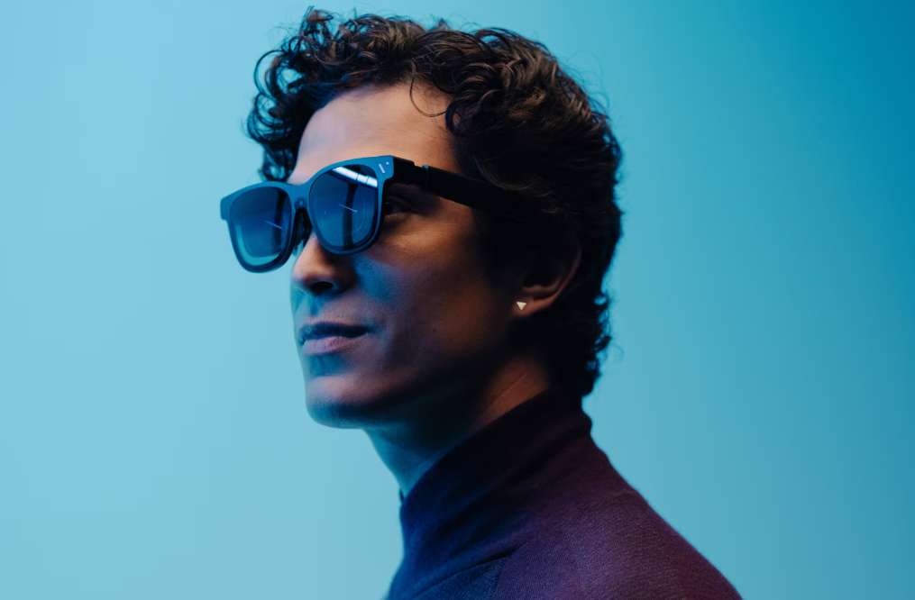 映维日报： Galaxy Glasses实拍图传出，帕尔默晒出特努斯曾负责的VR古董头显