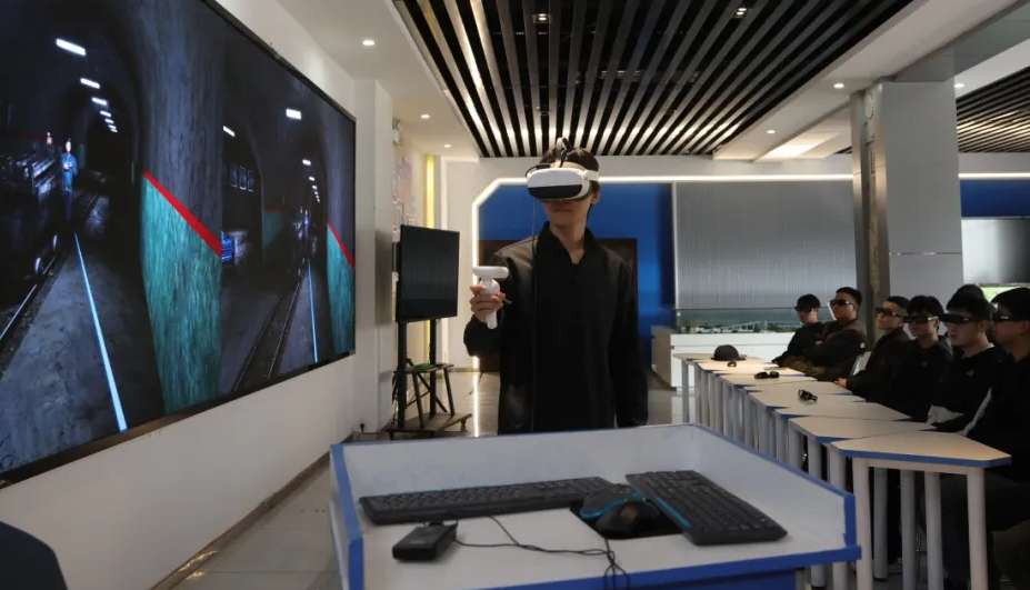 开滦股份用PICO开展青年安全岗教育活动