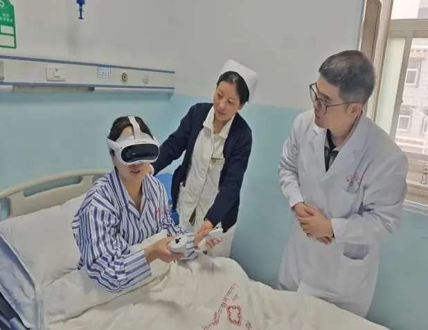 迪庆州藏医院用PICO头显缓解少数民族患者术前焦虑