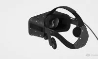 Crescent-Bay-Rear-Pers-on-Light.01-thumb-standard