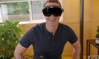 Meta-VR-Headset-Research-Prototypes_-Butterscotch-Half-Dome-Starburst-Holocake-2-1080p.mp4_20220621_083204.798-thumb-medium