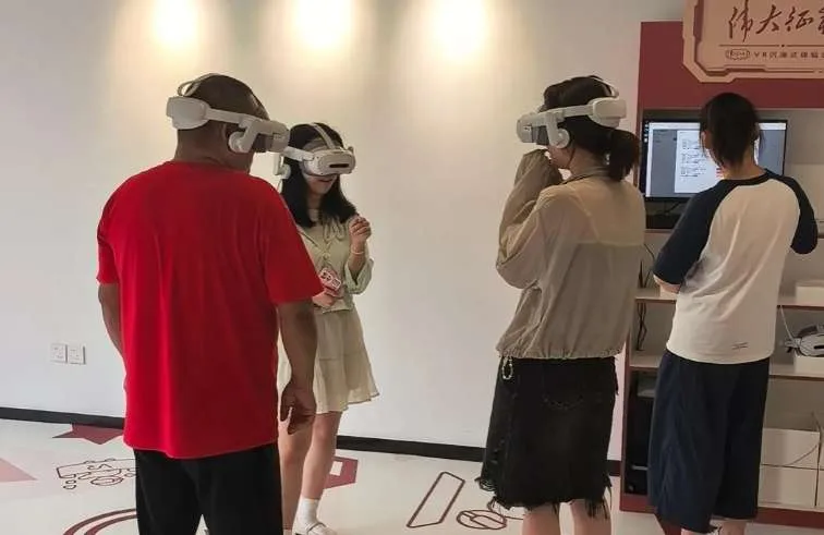 映维日报： 特斯拉购入Virtuix全向模拟系统，OpenAI为智能眼镜开放ChatGPT集成