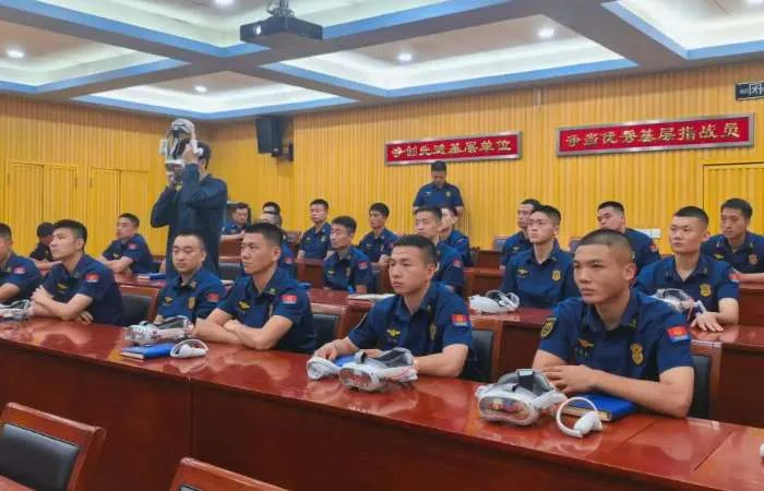 PICO头显赋能,虹口消防指战员沉浸式感受党支部建设历程