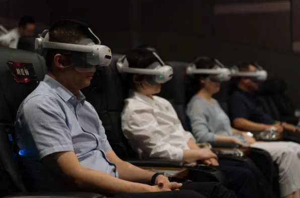 PICO头显赋能红色叙事，VR电影《半条被子》全国首映