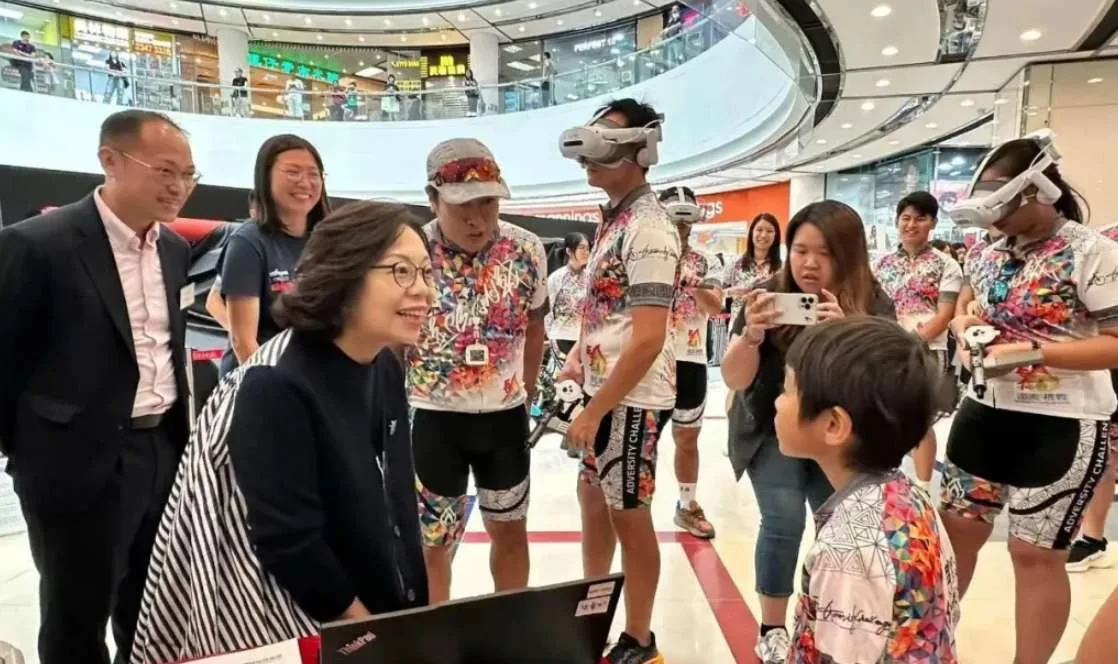 香港青年戴上PICO头显“重走长征路”,沉浸式重温红色历史