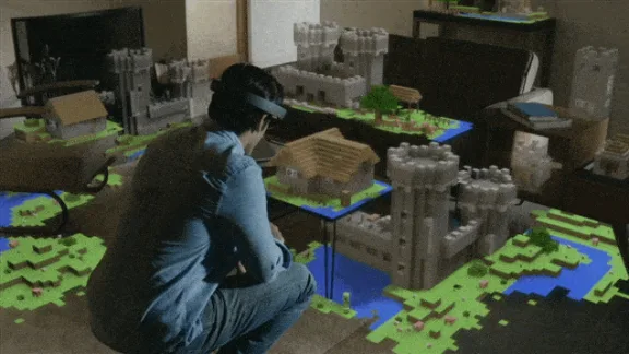Phil Spencer 笑谈 Minecraft VR,并暗示了 Xbox One头显的可能性