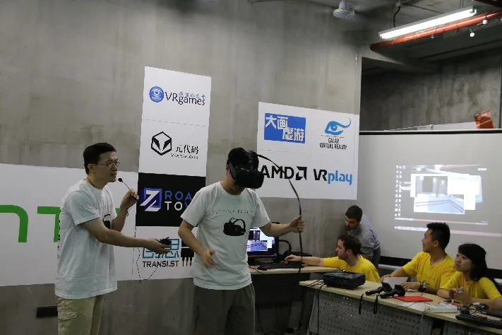 上海 HTC Vive  虚拟现实马拉松赛现场组图