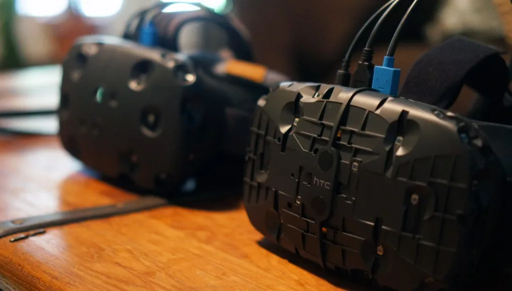 可能更大波 HTC Vive 开发工具包还在生产中