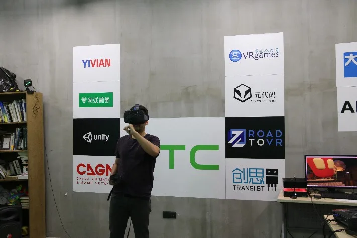 上海 HTC Vive  虚拟现实马拉松赛现场组图