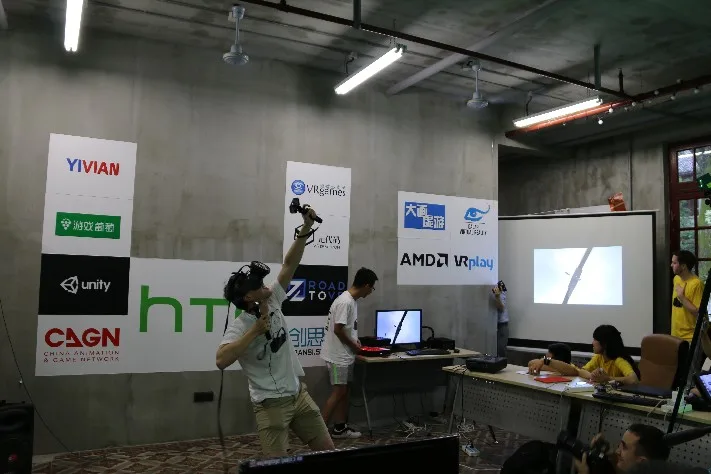 上海 HTC Vive  虚拟现实马拉松赛现场组图