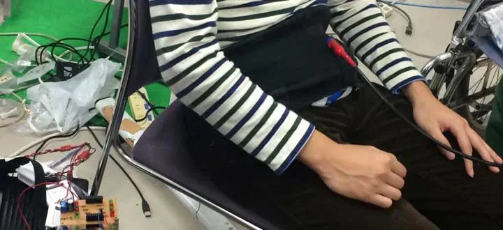 诡异的日本国际大学生虚拟现实大赛，模拟尿裤子
