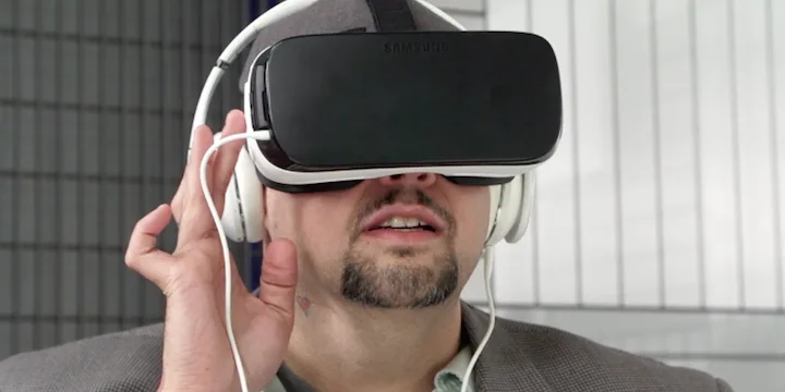 美国百思买免费送三星Gear VR虚拟现实头显