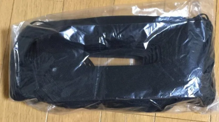 日本为虚拟现实头戴设备发明了一款卫生布