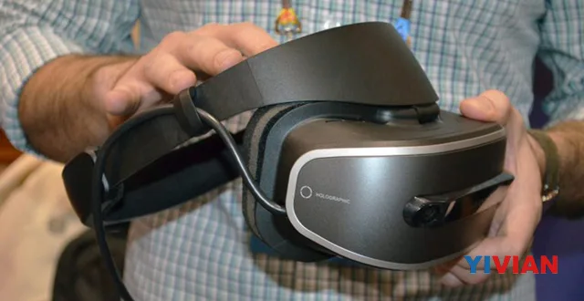 首个微软Holographic VR头显 联想VR头显体验手记