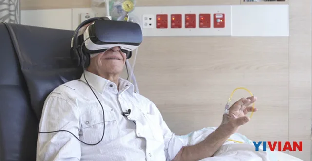 三星用Gear VR为癌症患者缓解化疗压力