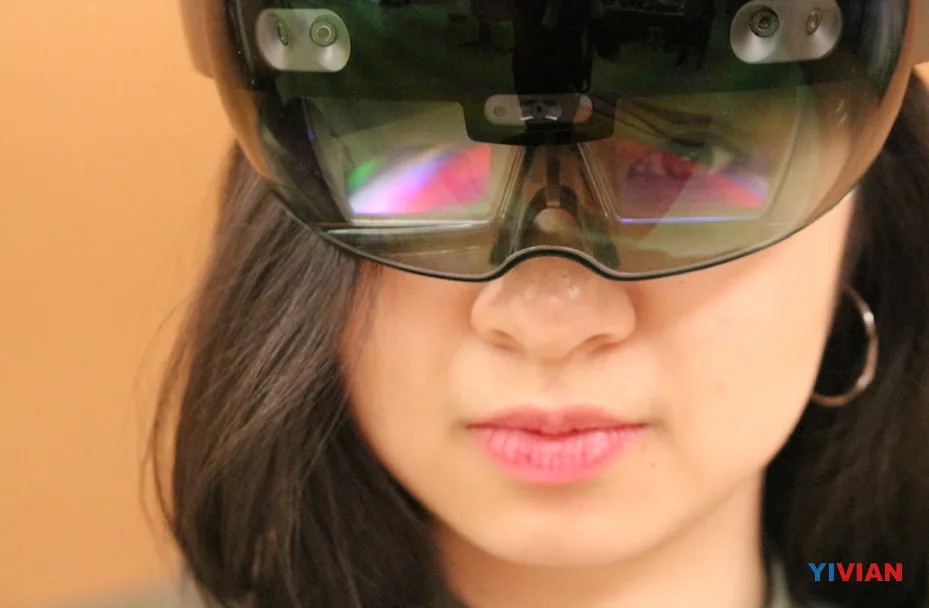 VR教育平台Likeliqe试水HoloLens MR教育