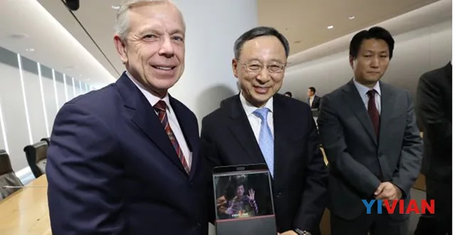 世界首个全息电话在韩国和美国之间连通