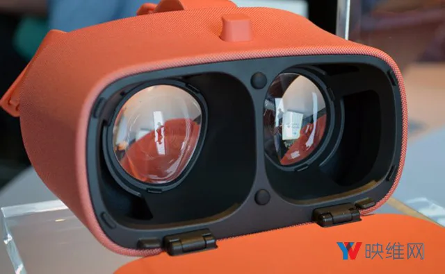 新谷歌VR如何？上手体验Daydream View + Pixel 2