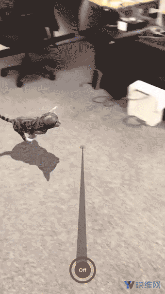 《Laser Cat AR》让你在AR中用激光指示器撸猫