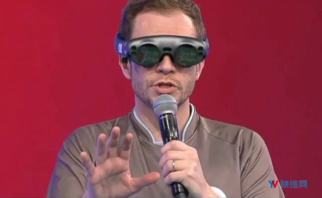Magic Leap One现身巴西电视节目,演示MR世界杯
