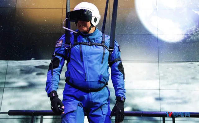 三星与NASA合作，推出月球重力VR体验，感受月球上行走，激励下一代宇航员