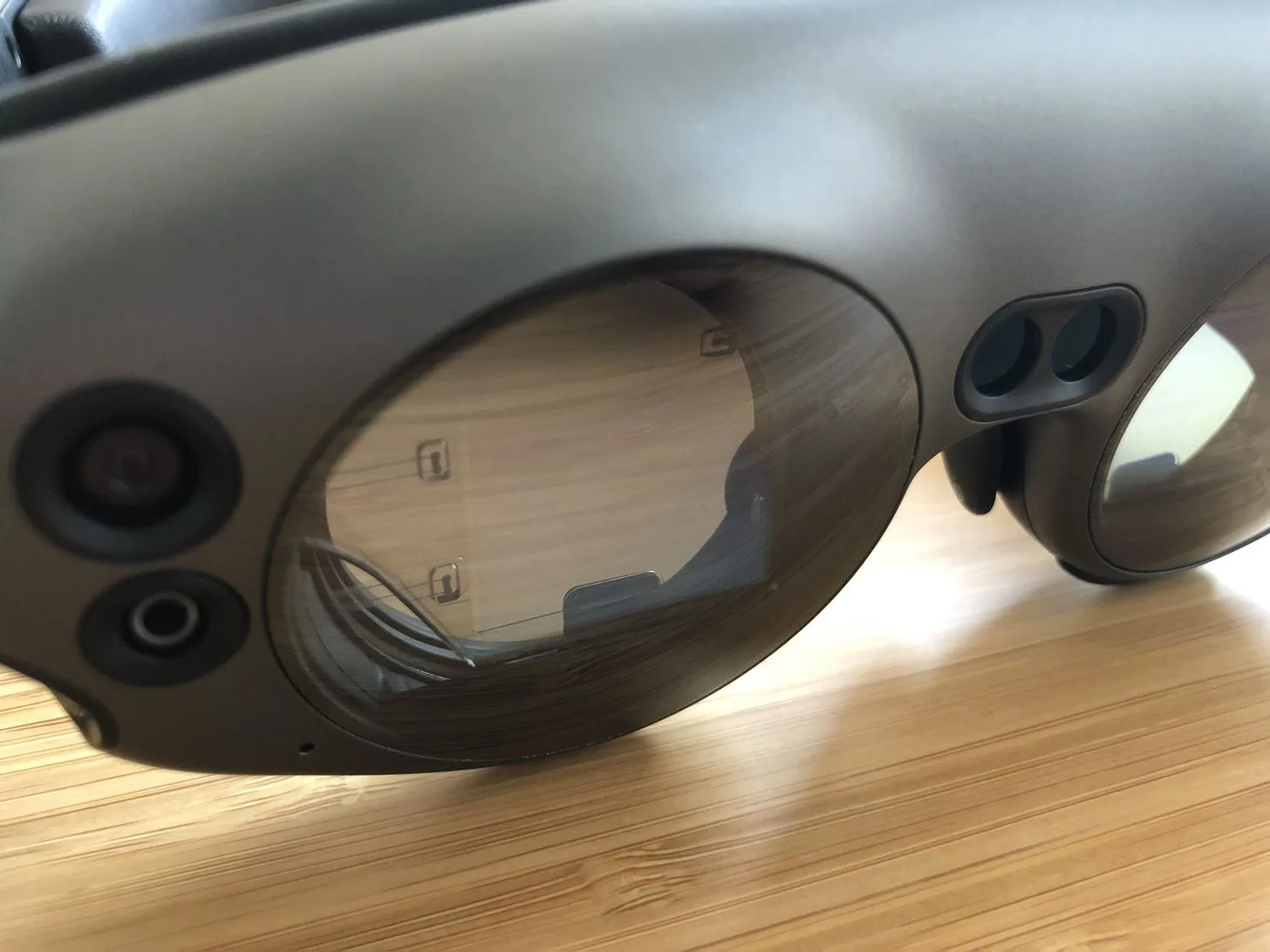 从技术对比Magic Leap One与HoloLens，开发者急速下单收货后的体验手记