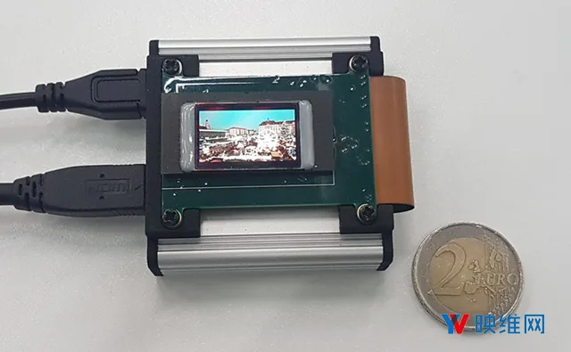 四块微型OLED屏，Fraunhofer展示高分辨率VR头显