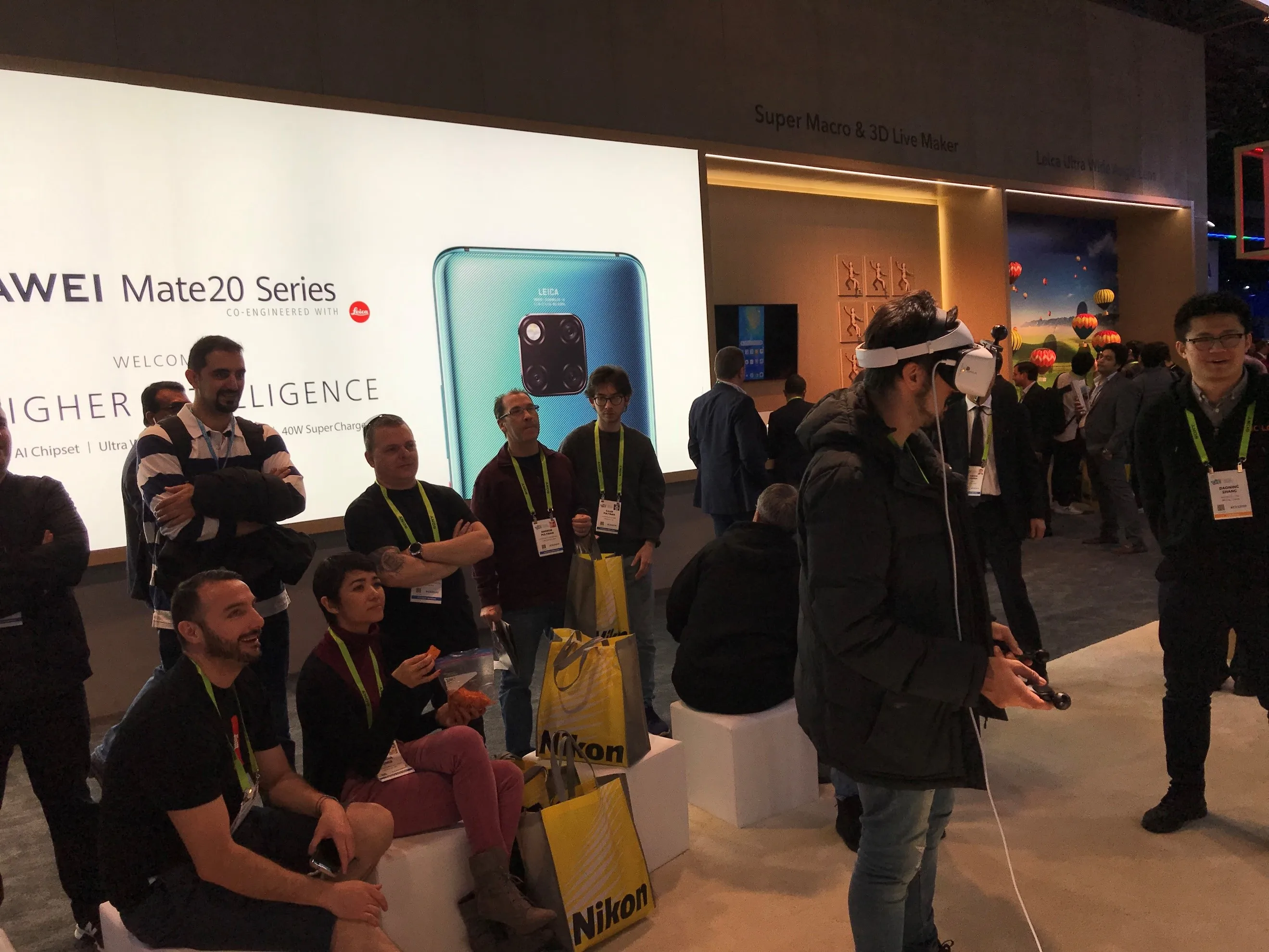 CES 2019：NOLO VR现场展示5G云VR设备雏形OC Go移动VR“吃鸡”