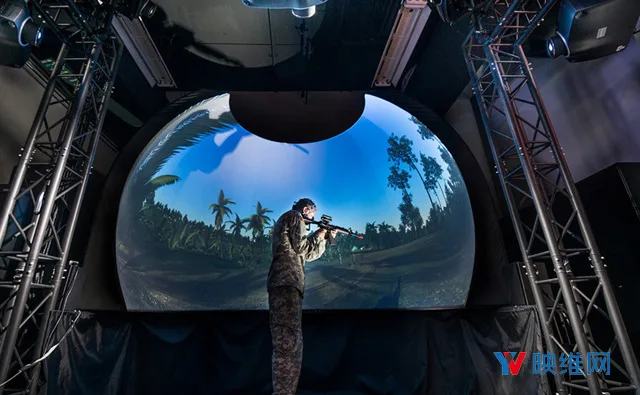在VR中训练士兵，美国陆军构建大型VR模拟战场STE人造训练环境