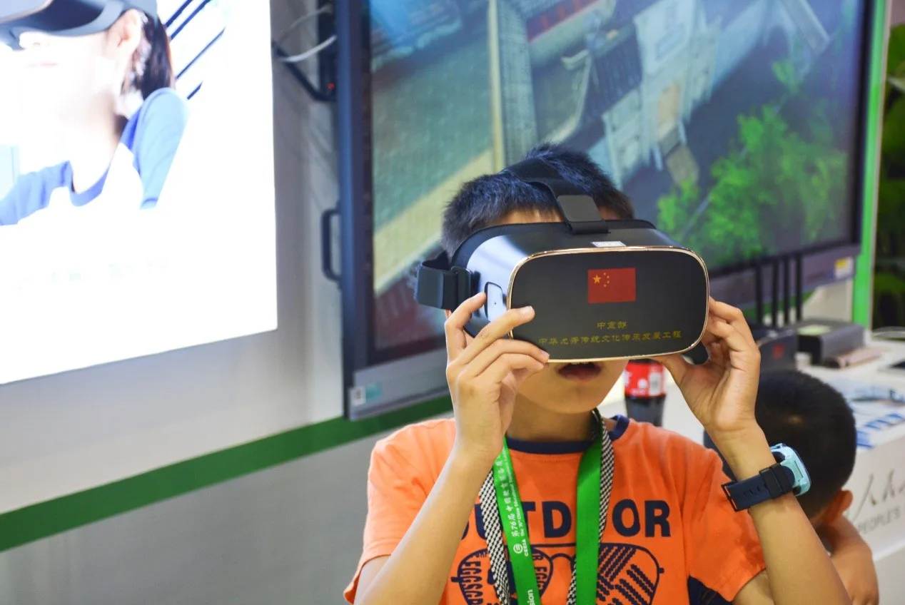 大朋VR P1 Pro定制服务助力现代教育，重现中华文明璀璨历史