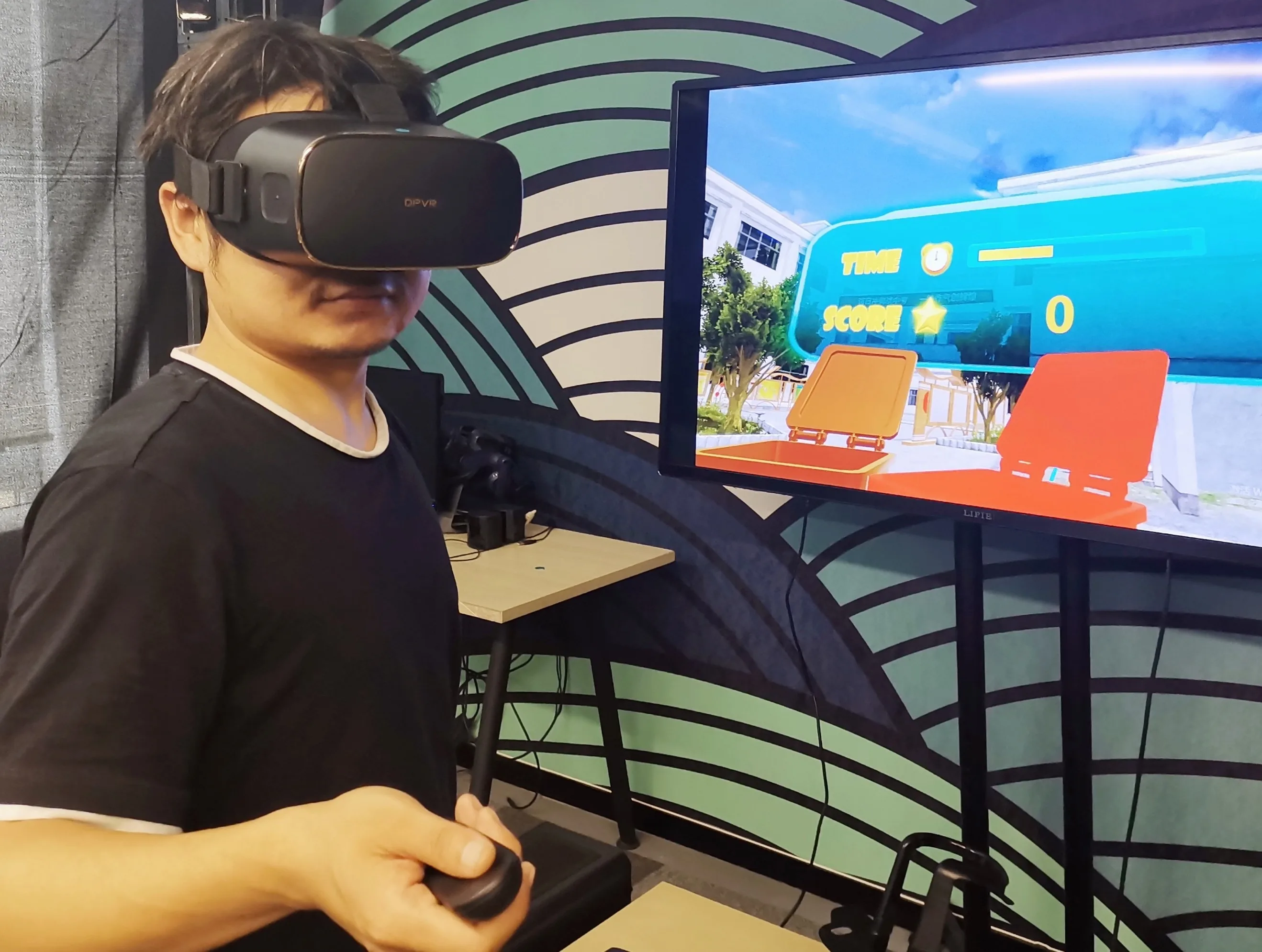 大朋VR联合東湃安全，VR垃圾分类玩得有点炫