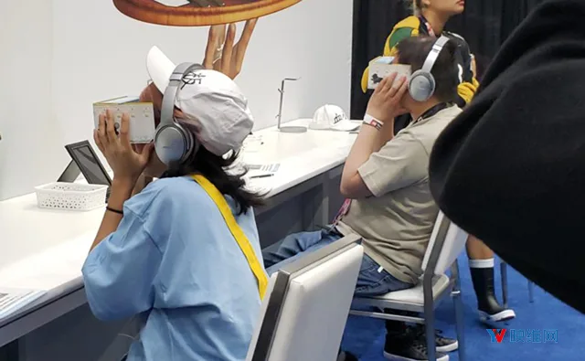 继《VR女友》之后，Illision又带来了《VR男友》