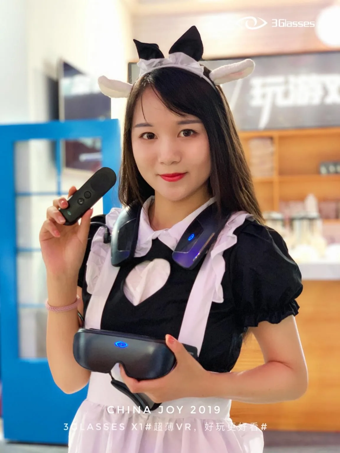 颜值即正义 ChinaJoy小姐姐为3Glasses X1齐打call
