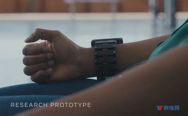 Apple Watch开始支持腕带式微手势控制交互,暗示AR/VR交互潜力
