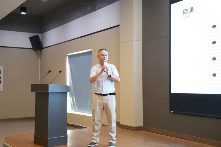 【传播科学知识 · 弘扬科学精神 · 涵养创新生态】红谷滩区·高通中国·影创联合创新中心积极参与全国科普日江西省主场活动