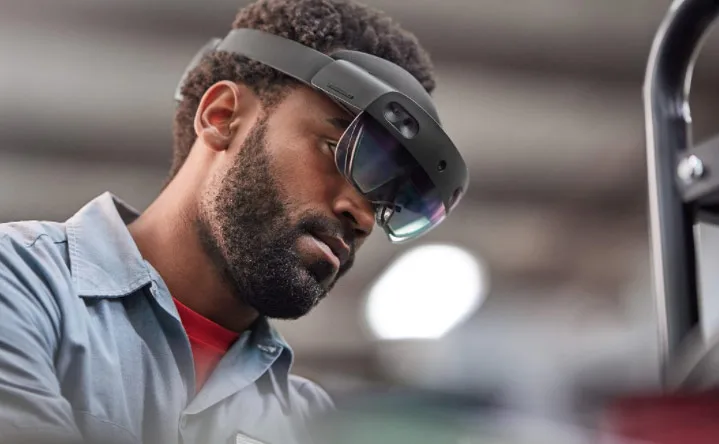 伊顿用HoloLens 2 +Dynamics 365助力公司节省运营成本，提高运营效率