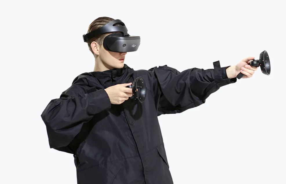 致敬「老兵」，王洁、中国VR和3Glasses的二十年