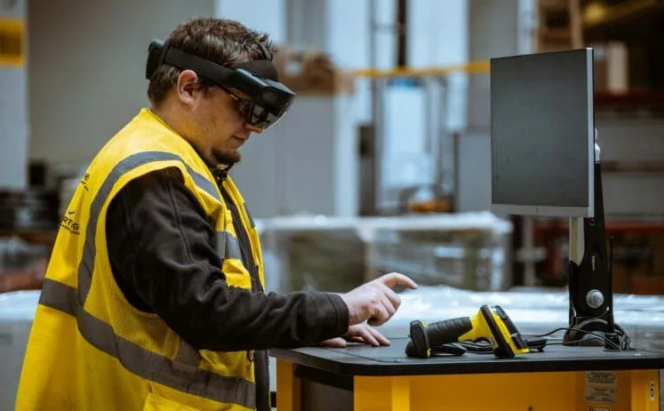 Netcetera基于HoloLens 2为电气商蓝格赛开展消防工作检修维护