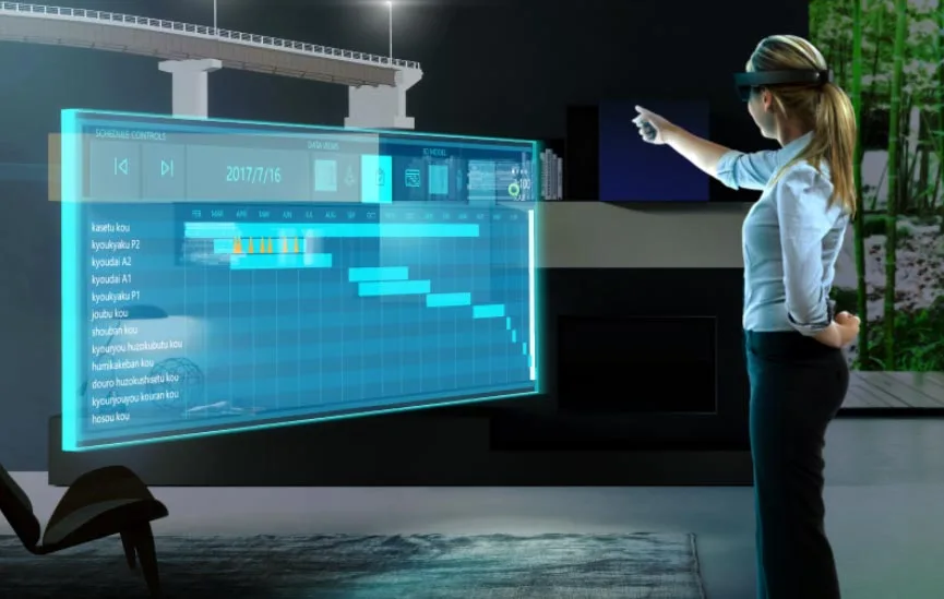 小柳建设基于HoloLens开发HoloConstruction,提高建筑规划、工程实施和检查效率